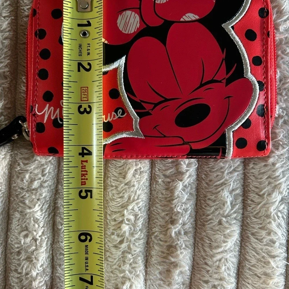 Loungefly Heart Logo OG Disney Minnie Mouse‎ Red Polka Dot Zip Around Wallet
